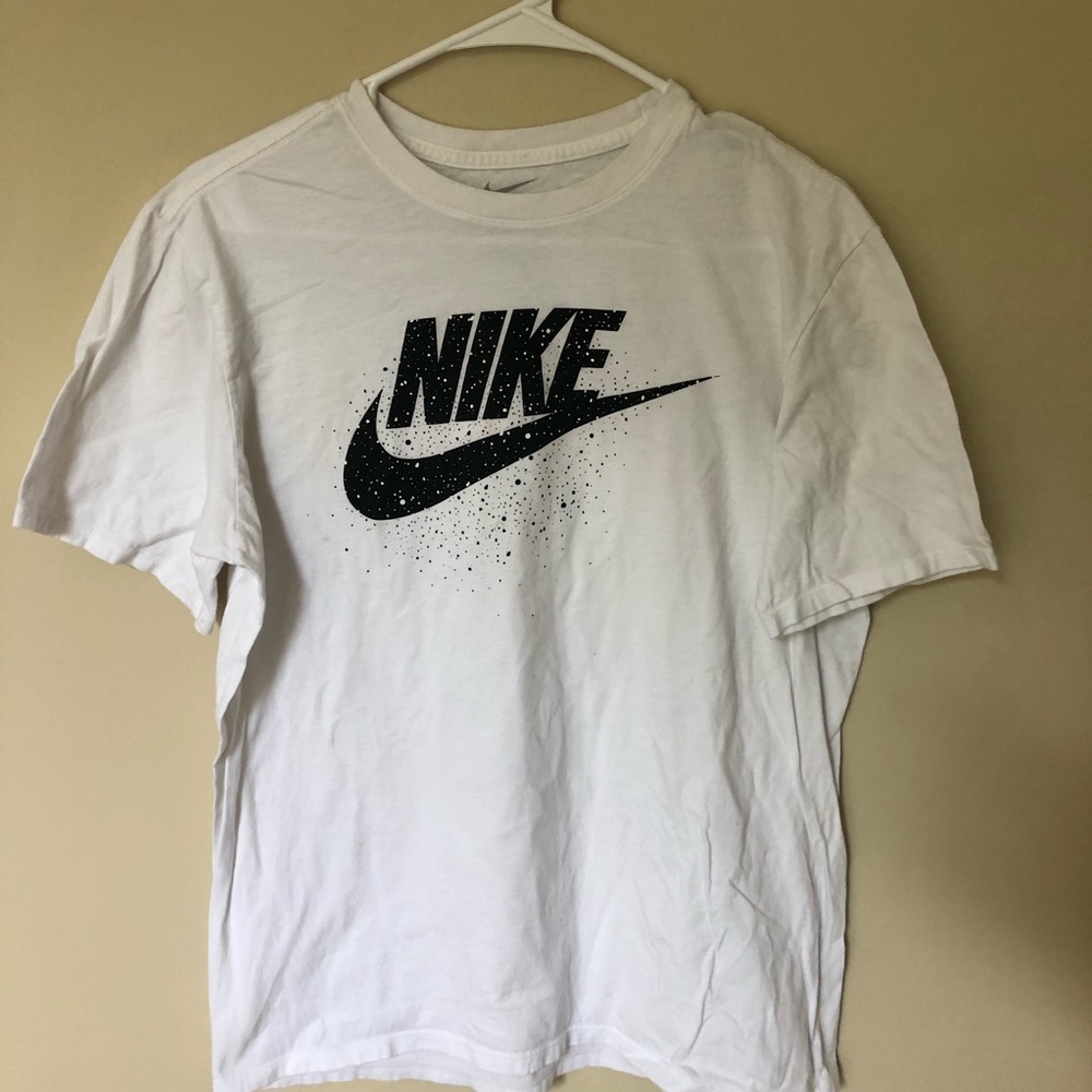 Nike Graphic T-Shirt
